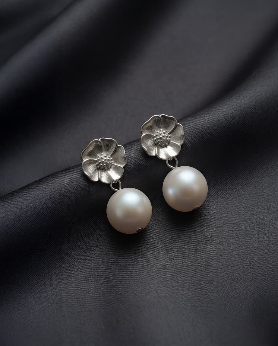 ANEMONE & PEARL STUD EARRINGS