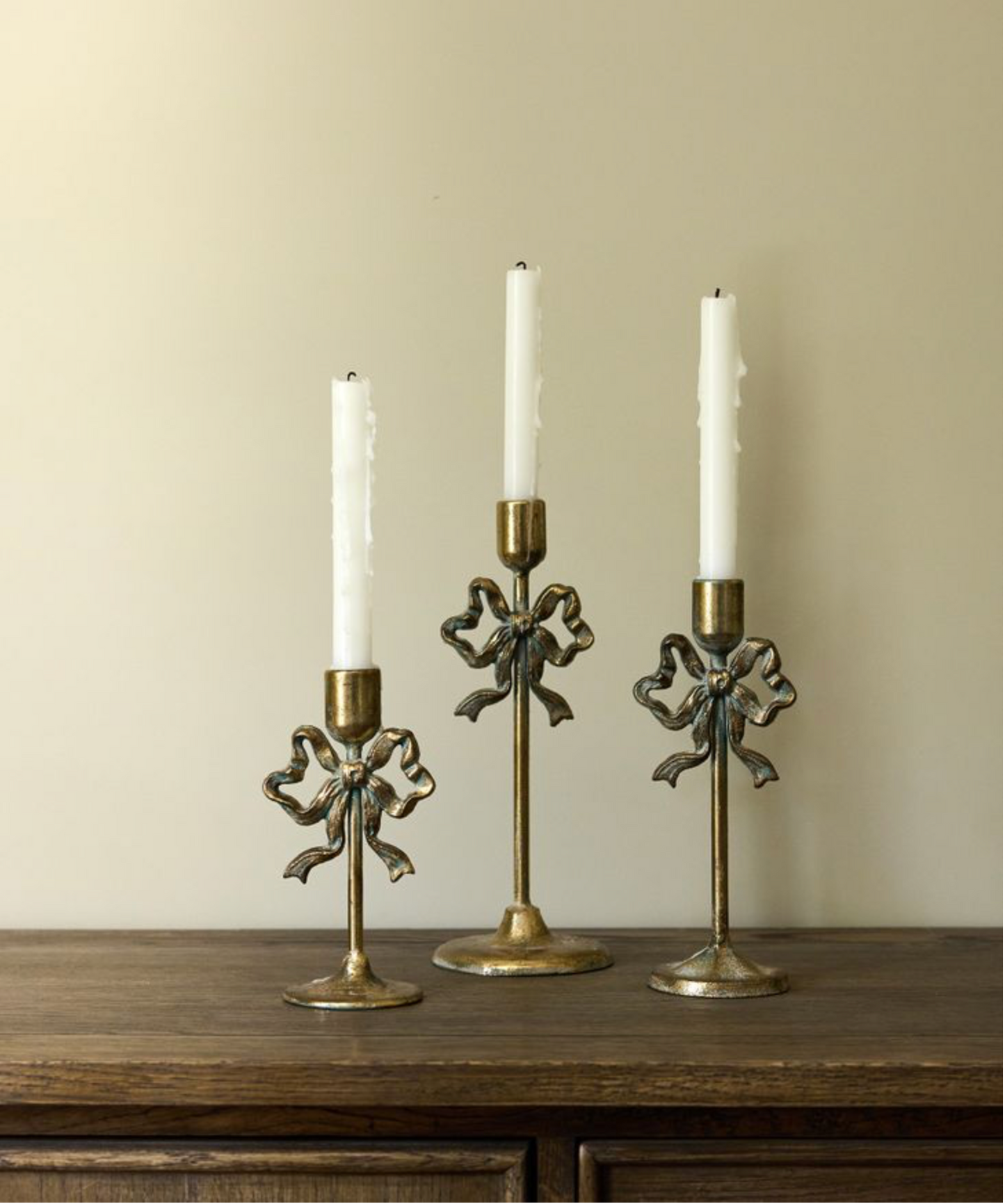 BOW DESIGN CANDLEHOLDER - SMALL