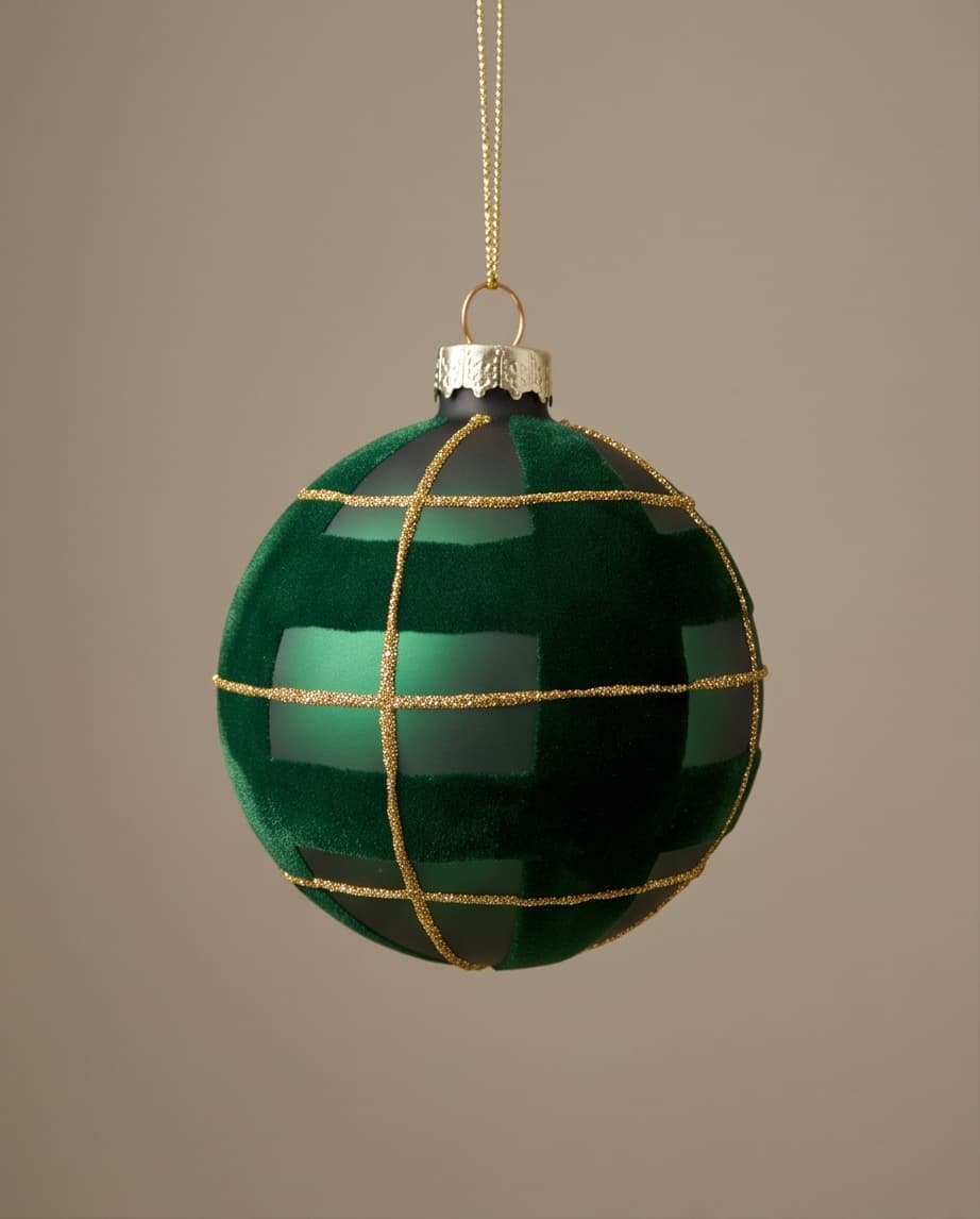 HIGHLAND GLASS BAUBLE - GREEN