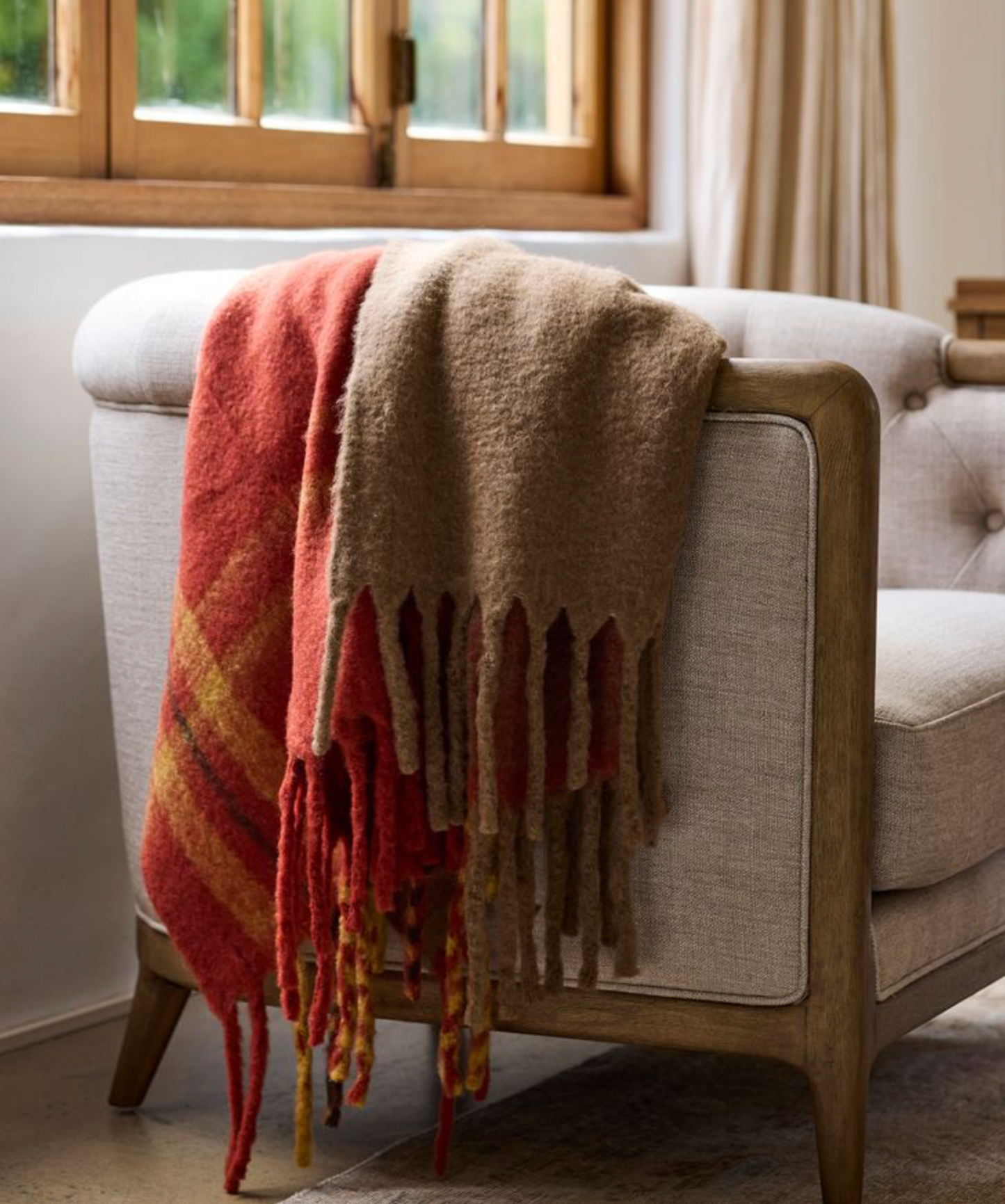 PAPRIKA PLAID TASSEL THROW