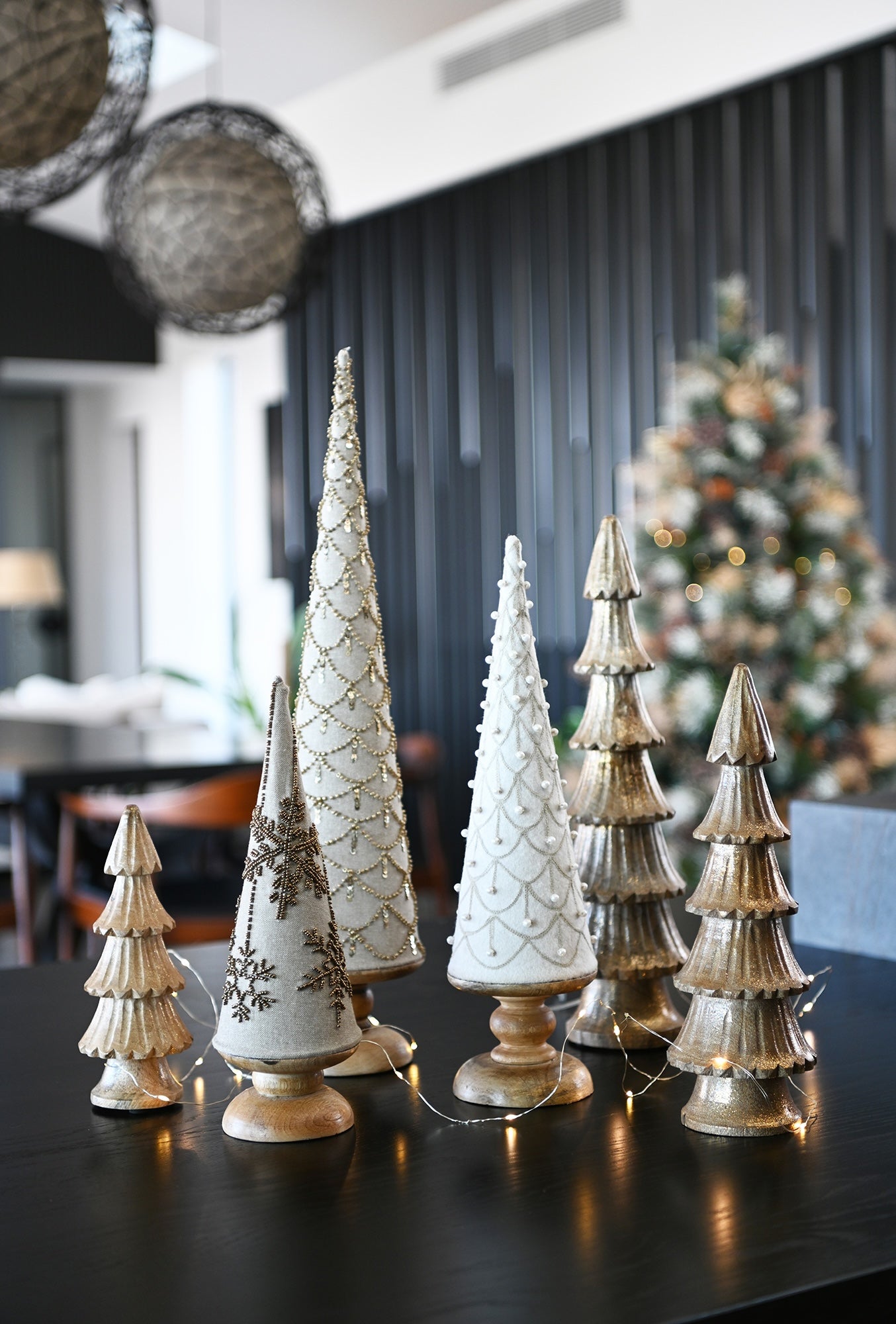 PRE ORDER: PEARLS NATURAL STANDING TREE - MEDIUM