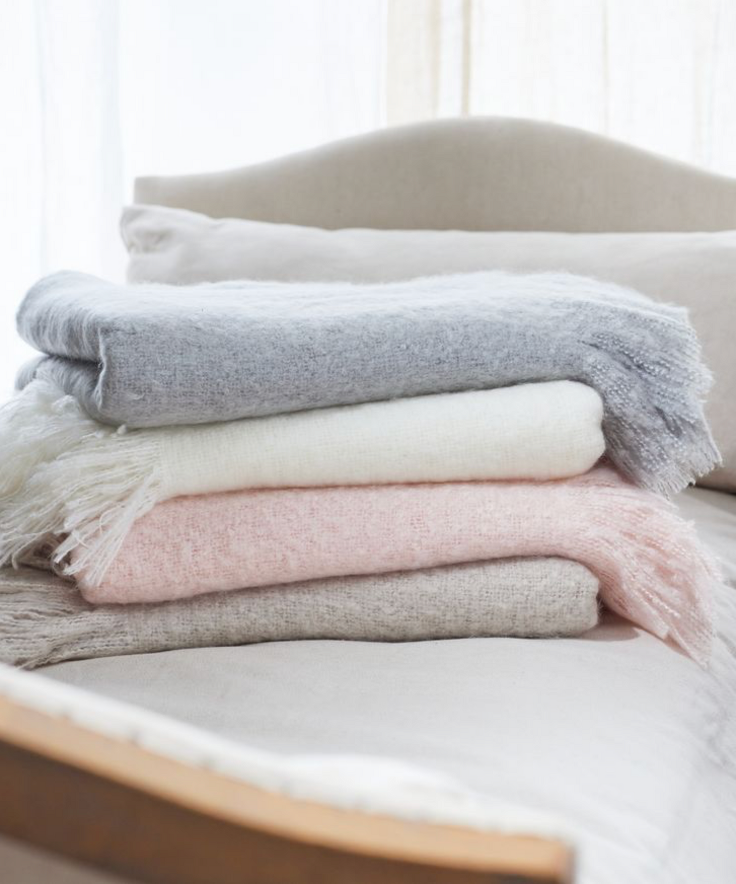 PINK TASSEL THROW