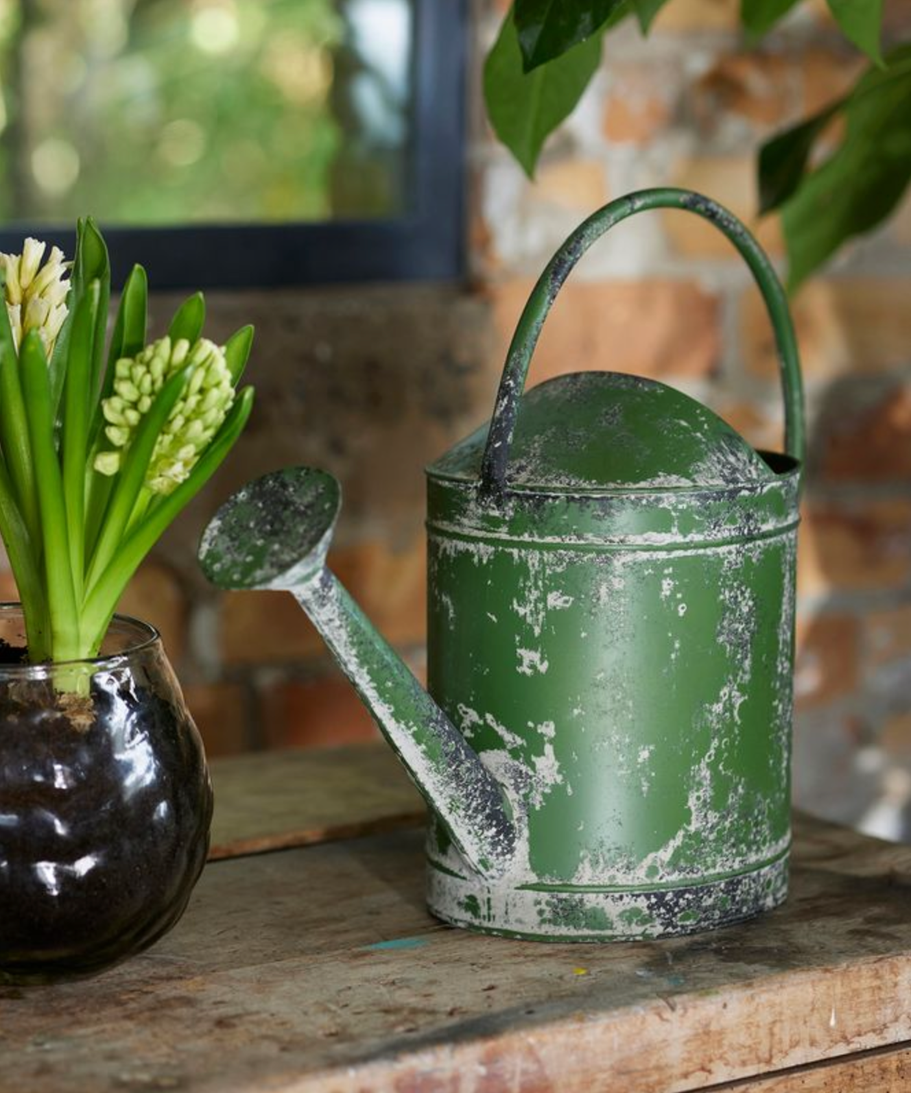 VINTAGE METAL WATERING CAN