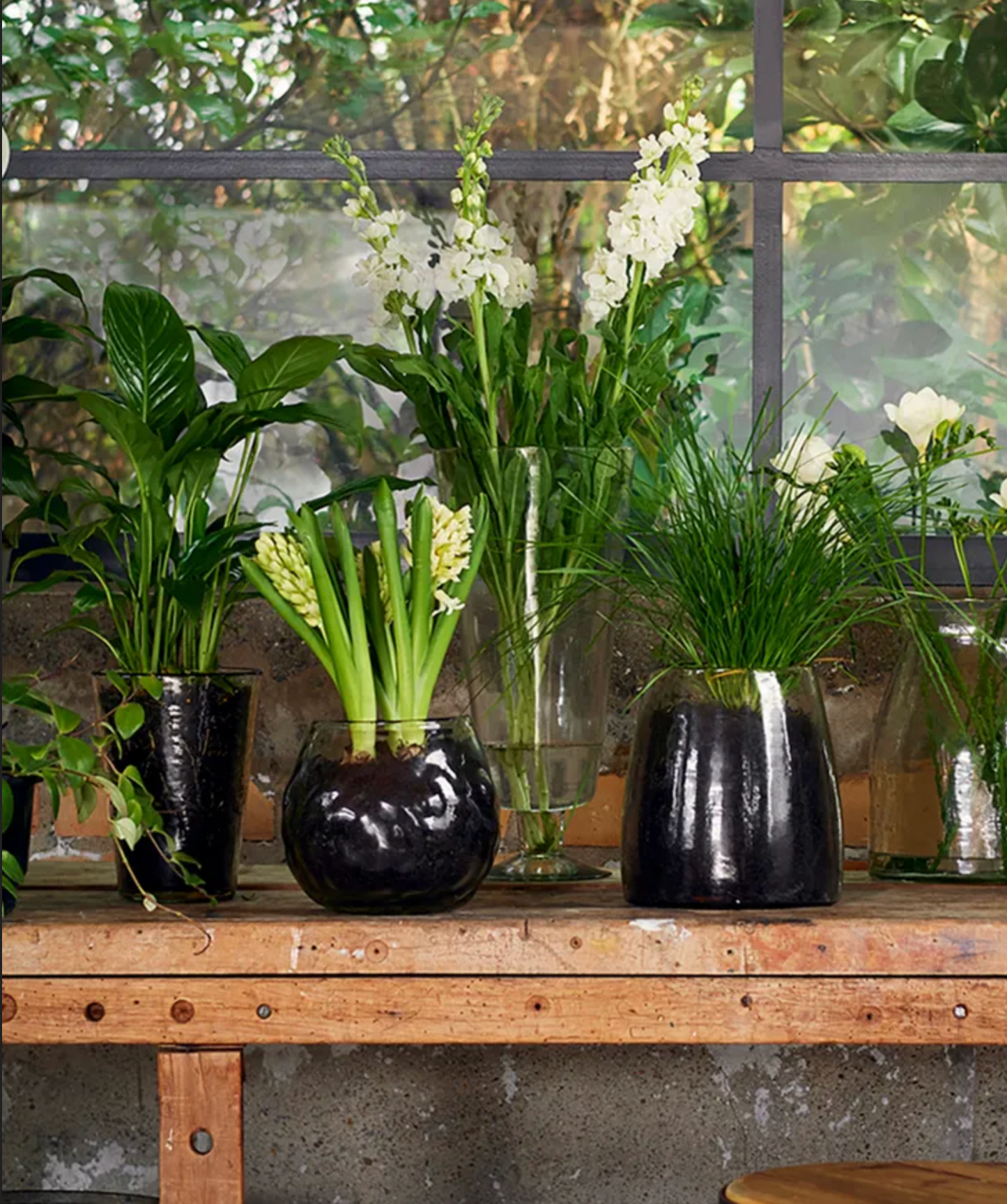 DAPPLED CLEAR GLASS URN VASE ON STAND