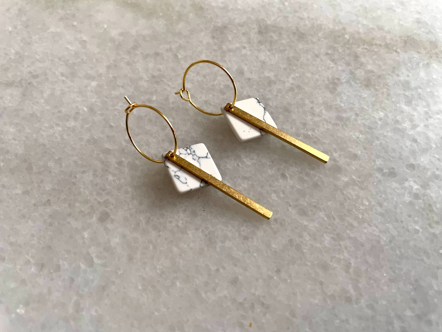 DIAMOND MARBLE EARRINGS - WHITE