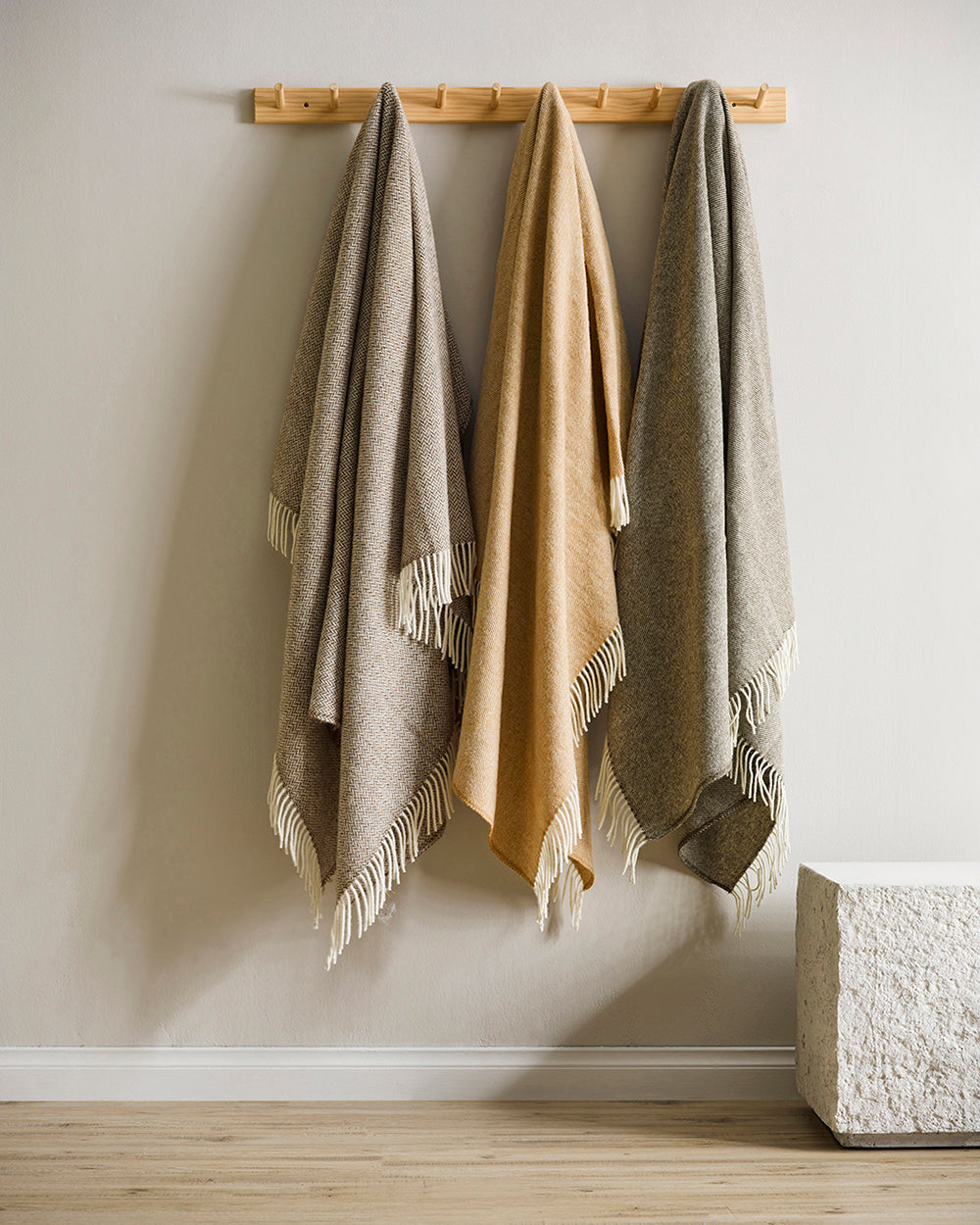 FEATHERSTON BRACKEN NZ LAMBS WOOL THROW