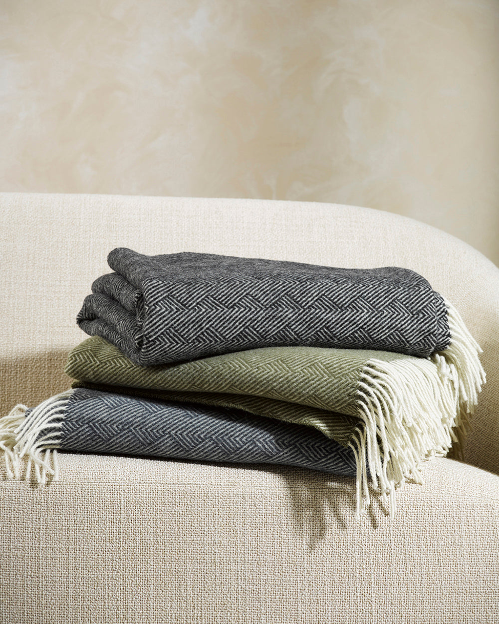 LANA LICORICE NZ WOOL THROW