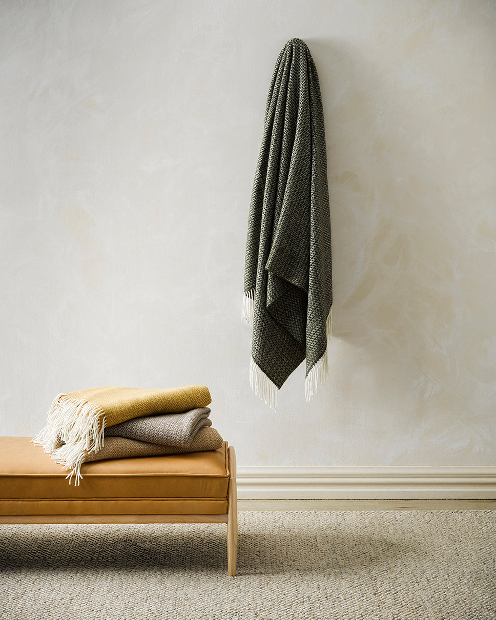 LITTANO KALE THROW