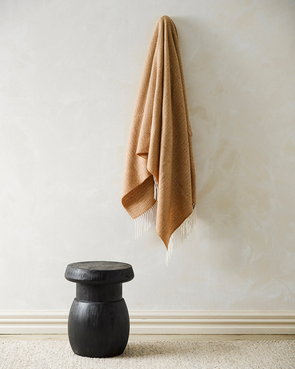 LITTANO LATTE THROW