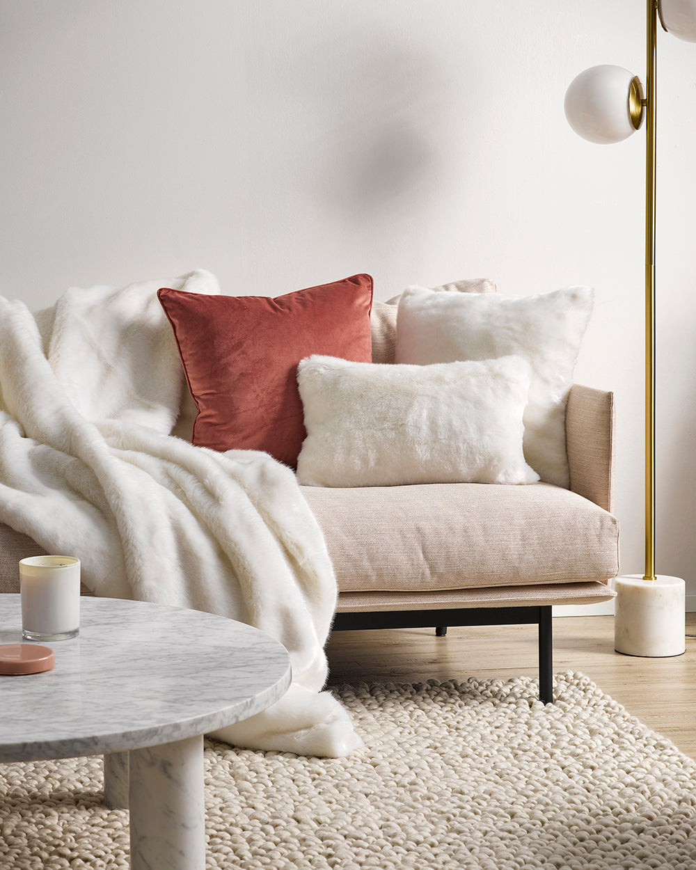 POLAR BEAR FAUX FUR THROW