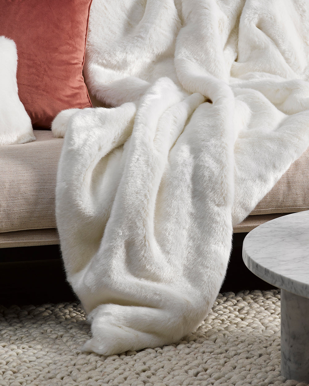 POLAR BEAR FAUX FUR THROW