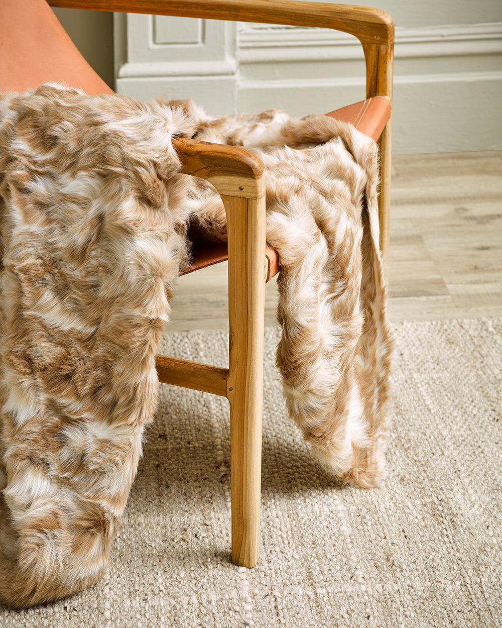 VINTAGE SQUIRREL FAWN FAUX FUR THROW