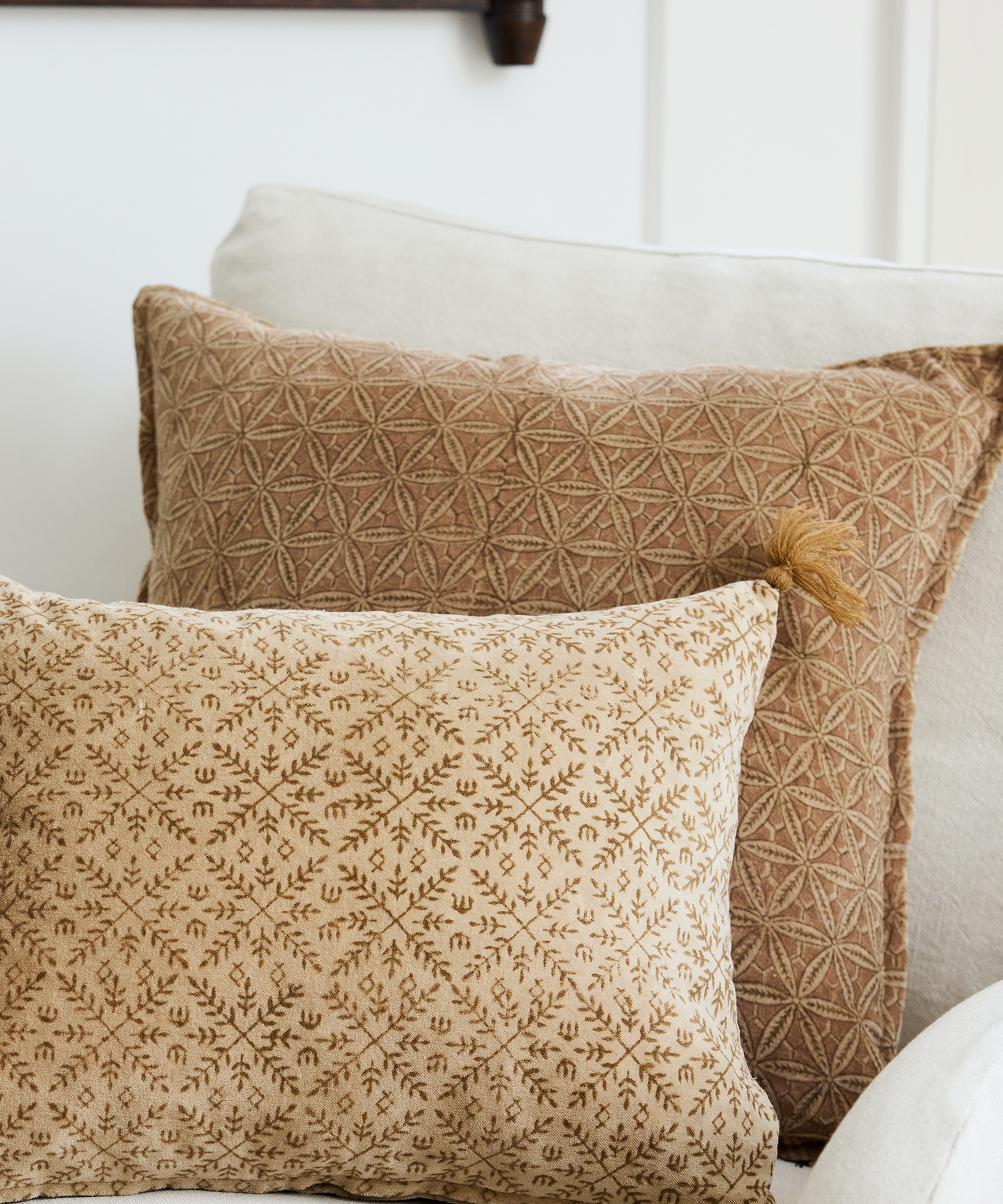 AMELIE HANDBLOCK VELVET CUSHION