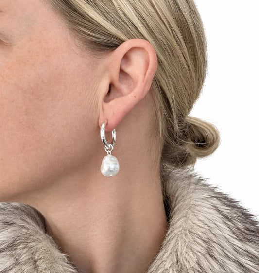BAROQUE PEARL HOOPS - SILVER