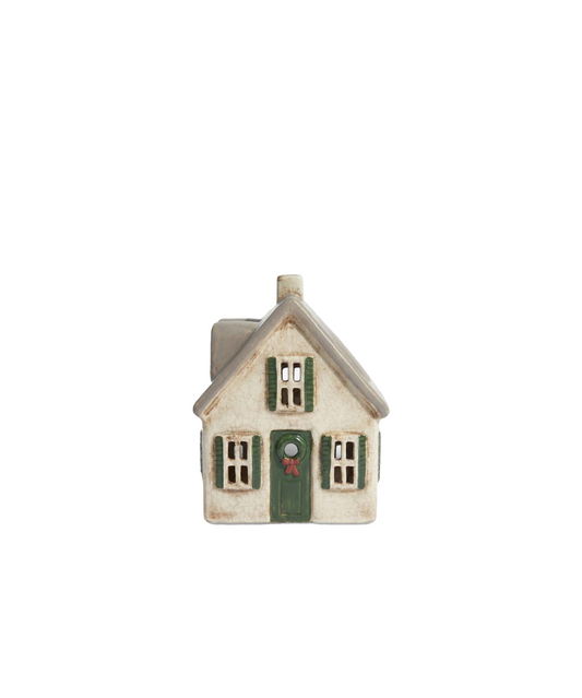 PRE ORDER: NORDGARD VILLA WITH BOW WREATH