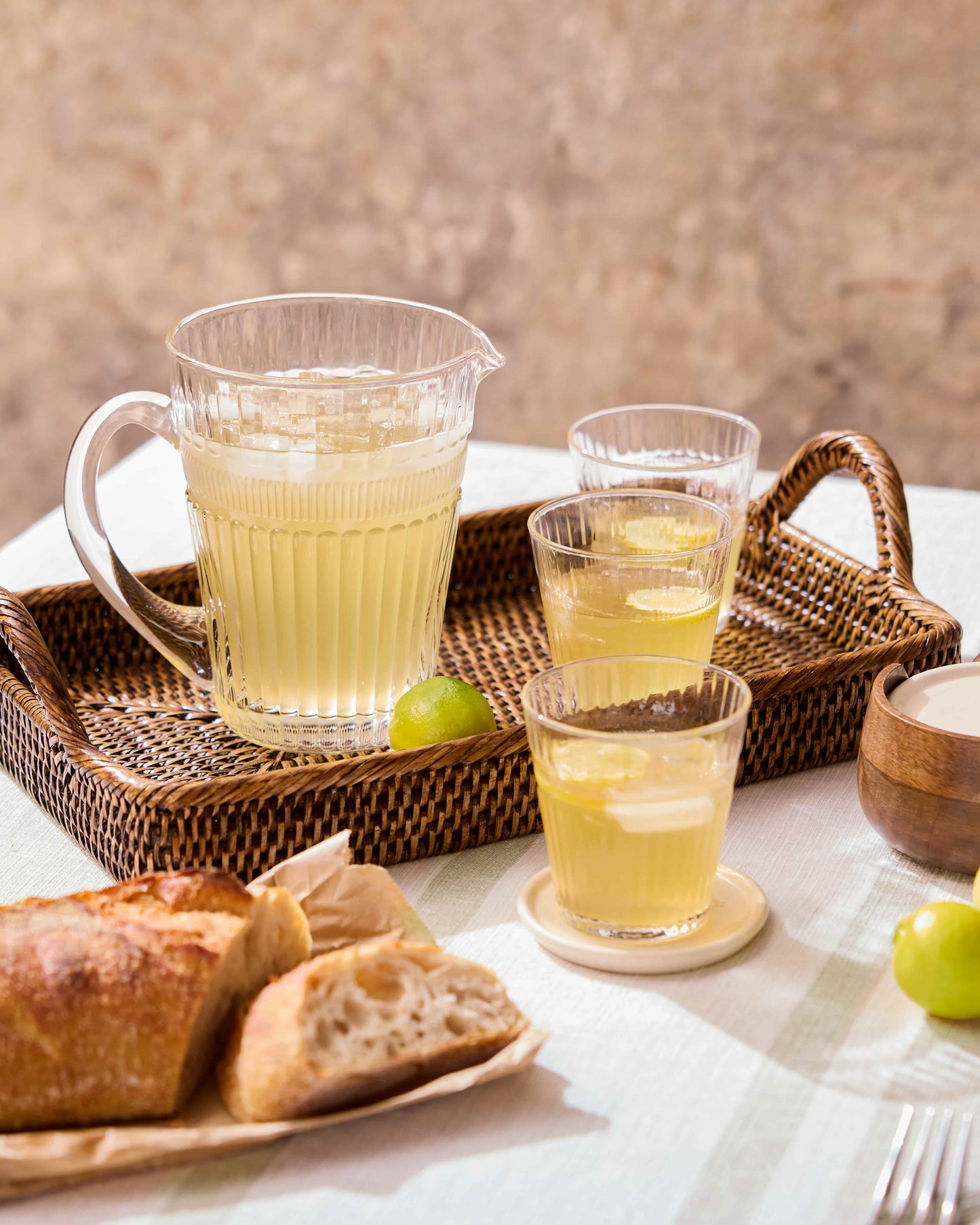 GLOW PITCHER - CLEAR