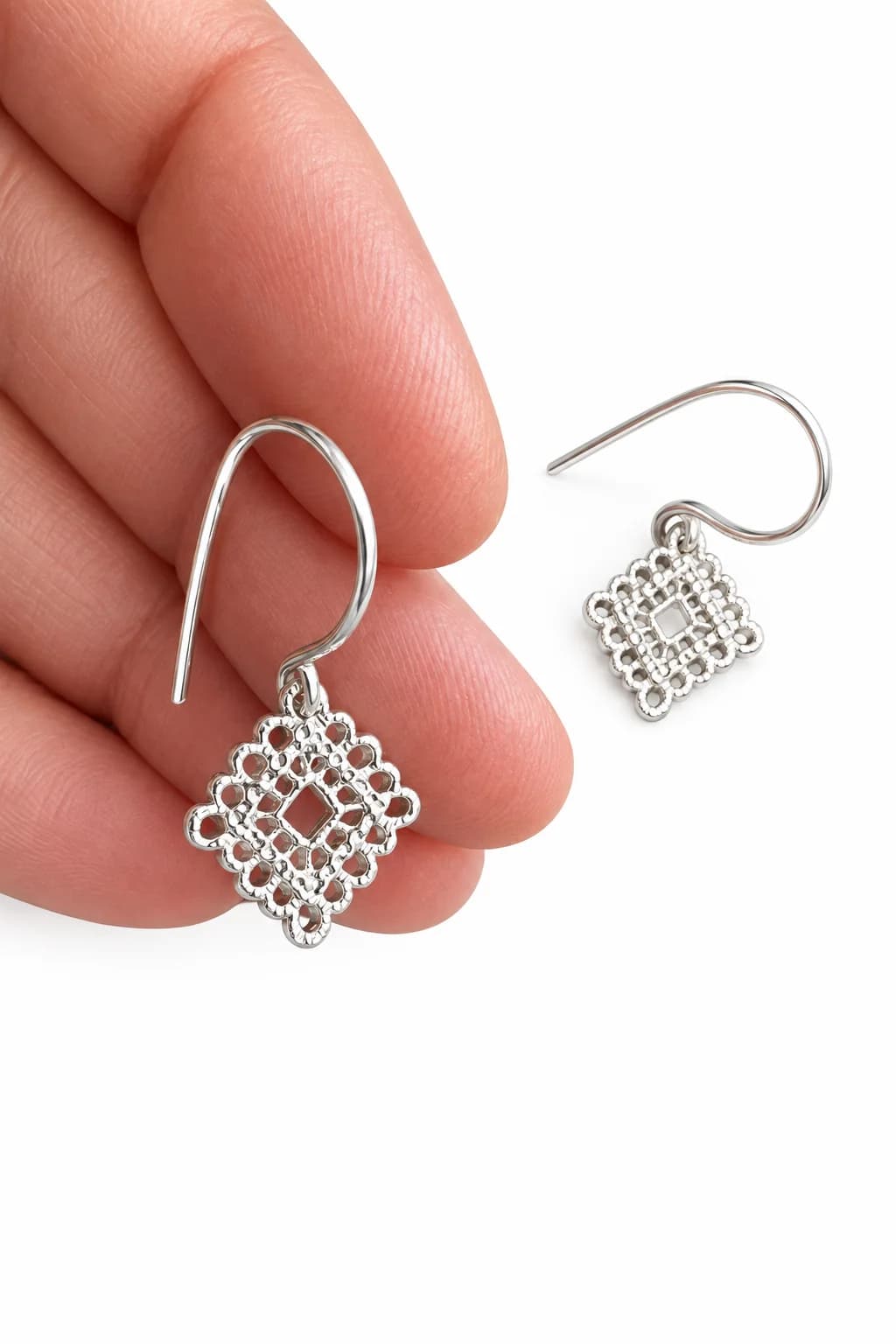 DIAMOND LACE EARRINGS - SILVER
