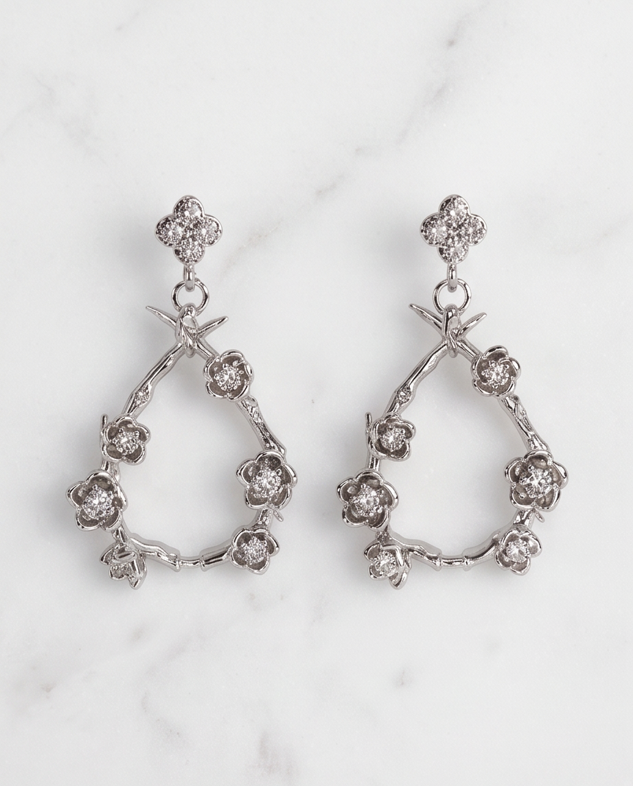 FLEUR DE LUNE EARRINGS