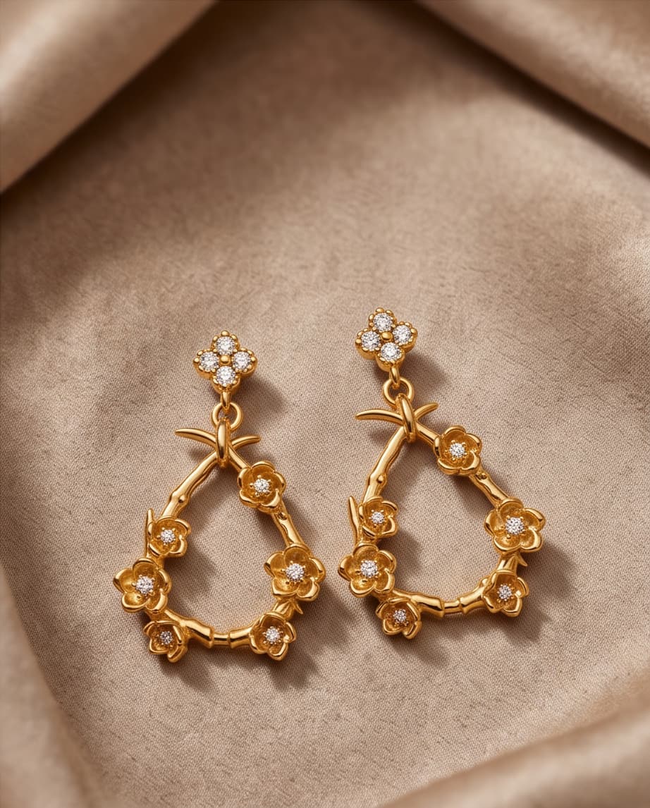 FLEUR DE LUNE STUD EARRINGS - GOLD