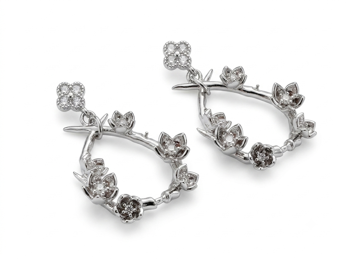 FLEUR DE LUNE STUD EARRINGS