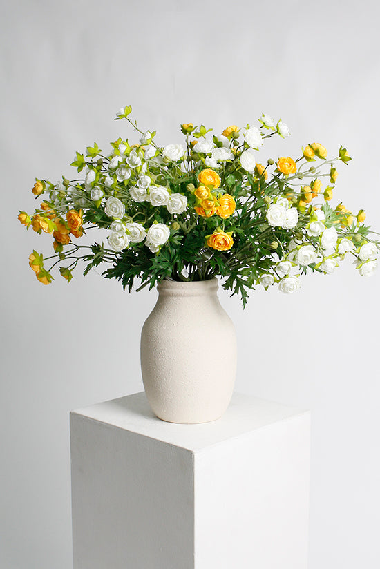 PETITE RANUNCULOUS SPRAY - YELLOW