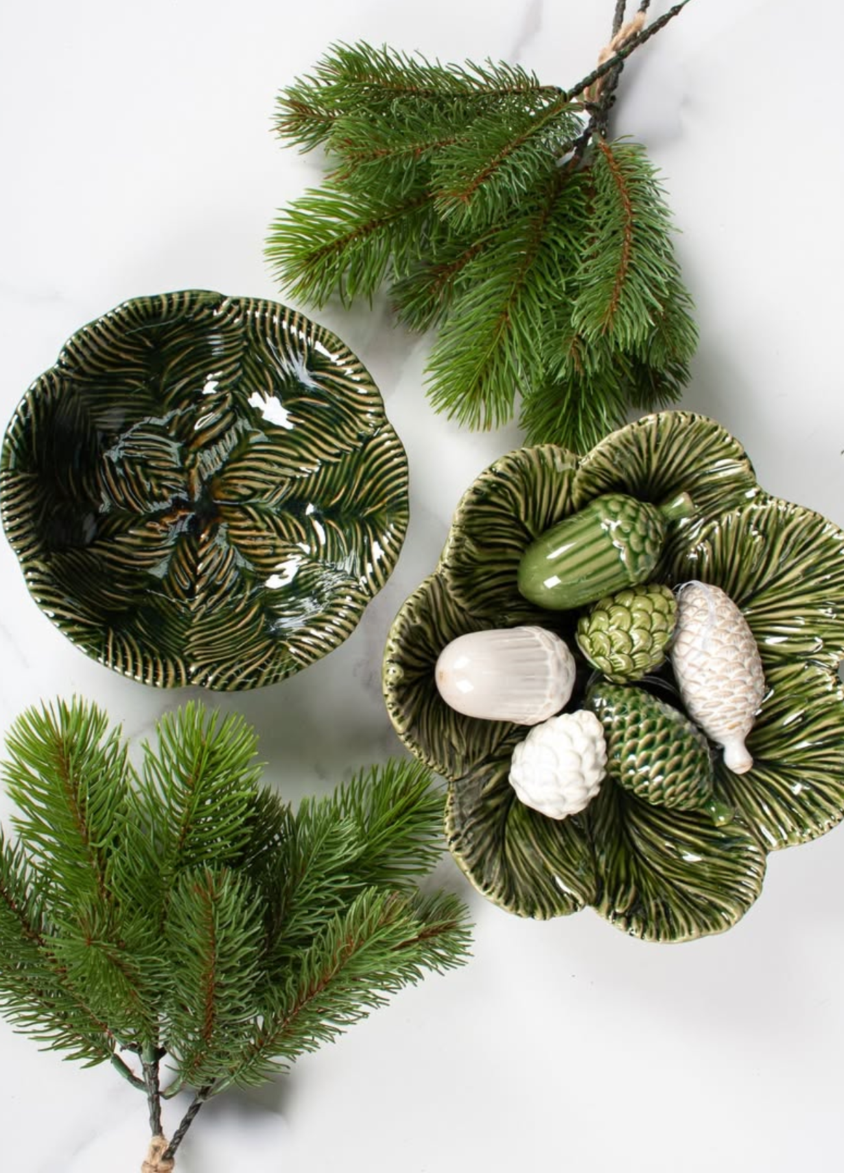 PRE ORDER: PIN ACORN HANGING SET OF THREE - MILK WHITE