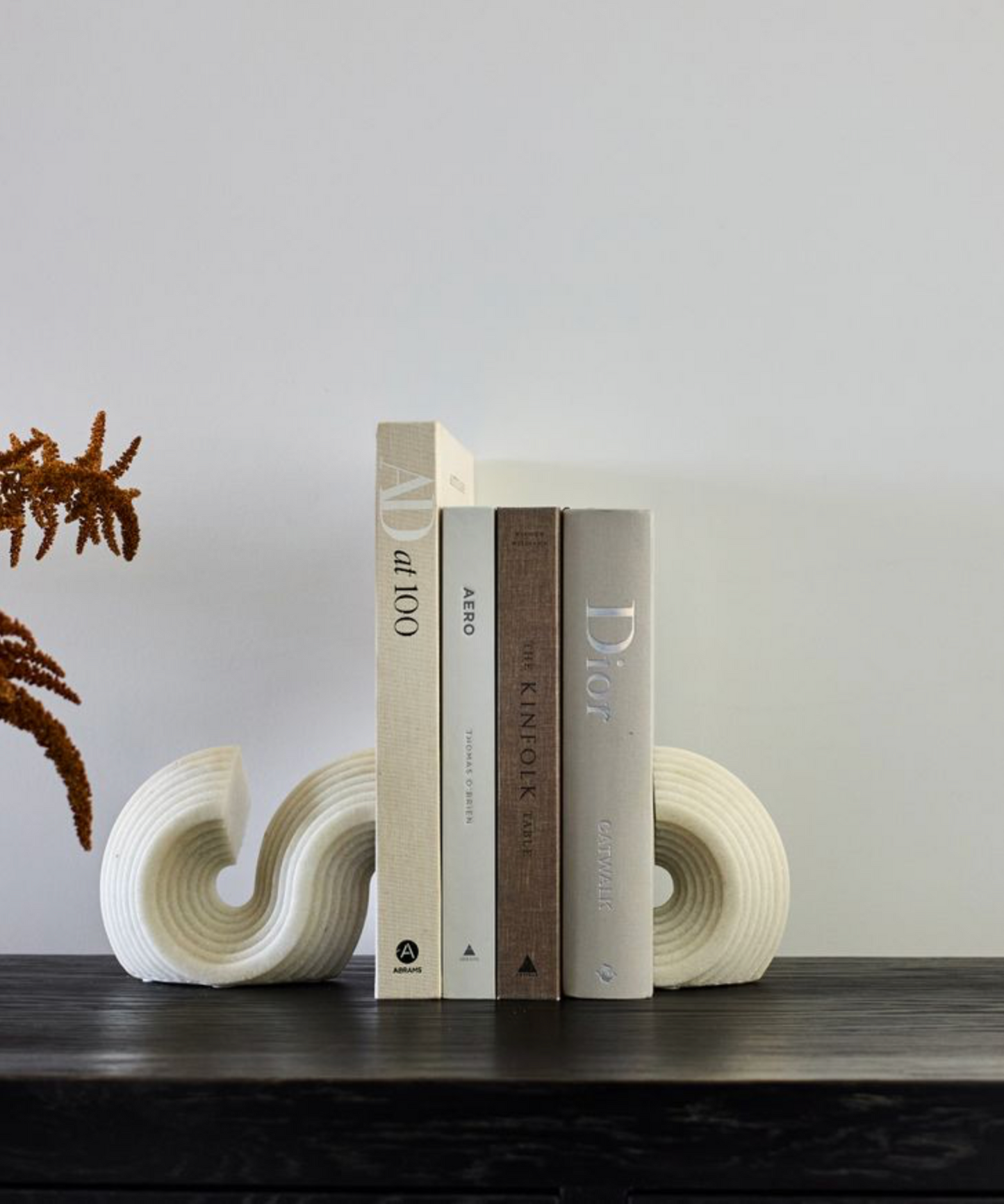 S-CURVE BOOKEND