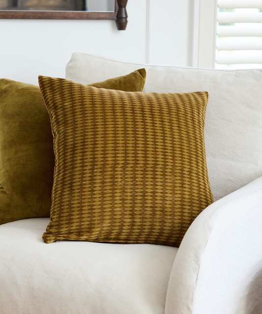 TOBACCO DIAMONDS HANDBLOCK VELVET CUSHION