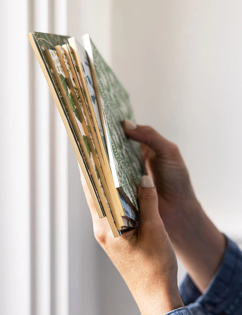 VICTORIA LINED POCKET NOTEBOOK