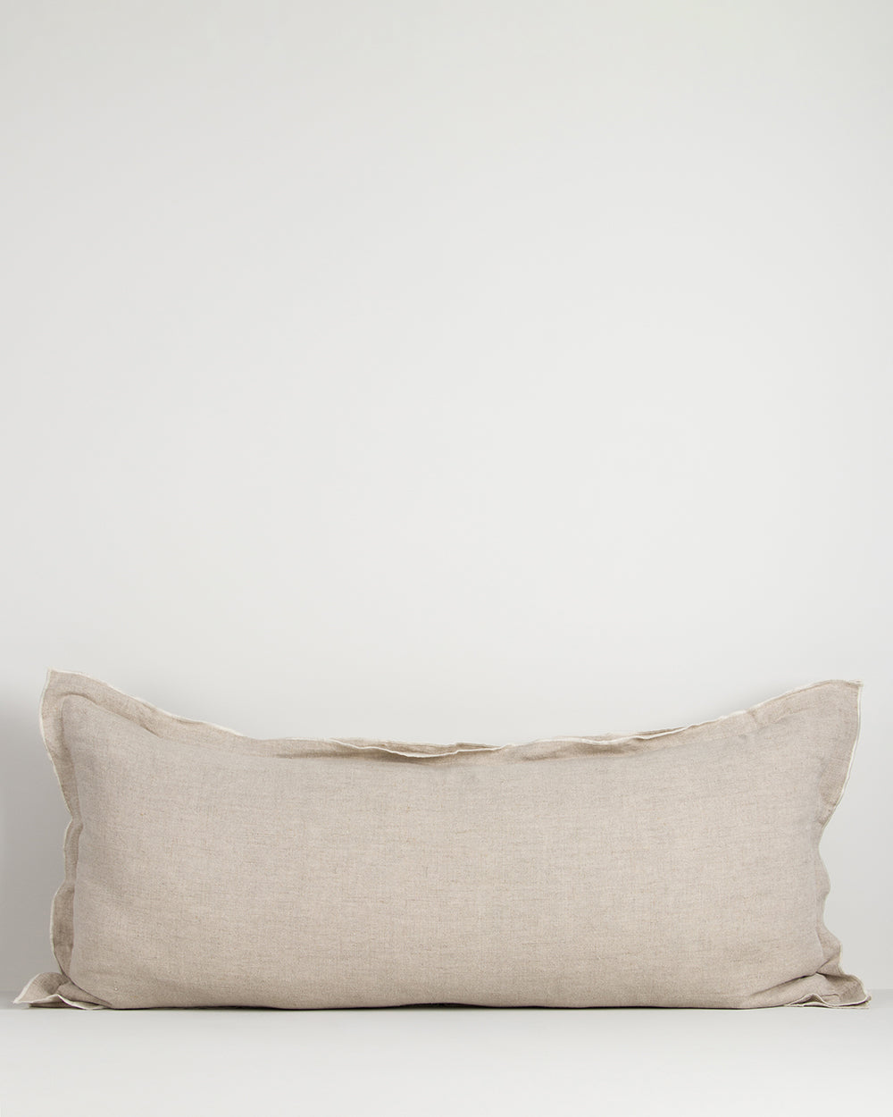 LINDEN LODGE CUSHION - LINEN