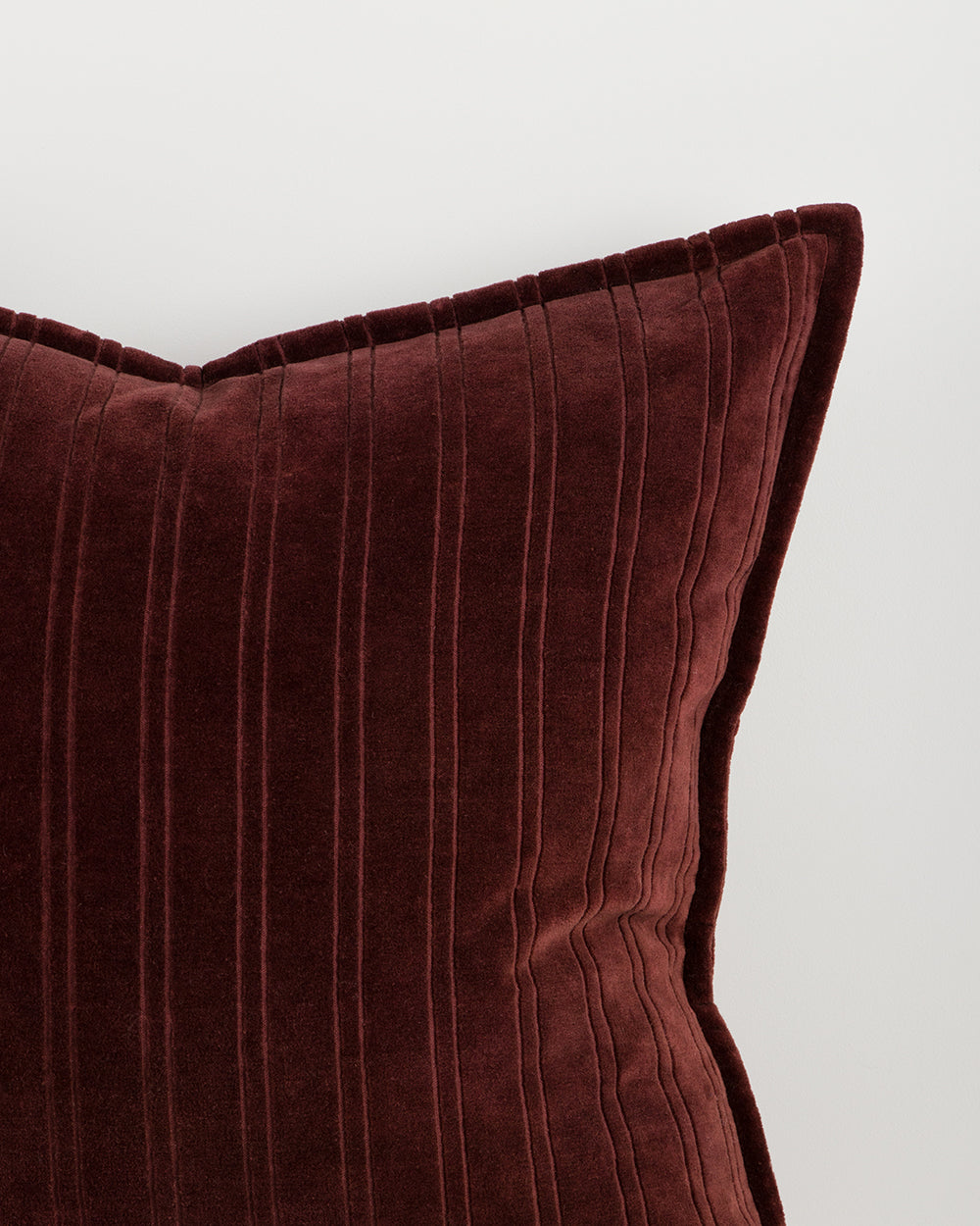 STRIA 55 X 55CM CUSHION - MERLOT