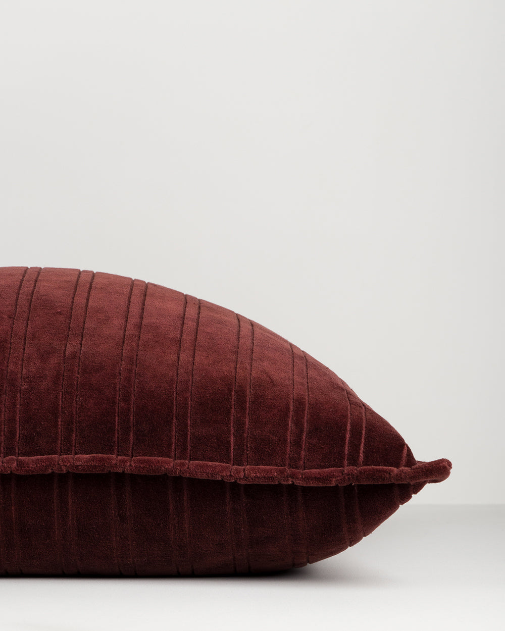 STRIA 55 X 55CM CUSHION - MERLOT