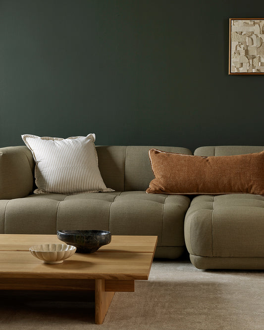 SUTTON LODGE CUSHION - PRALINE