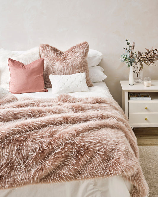 PEONY PLUME FAUX FUR THROW
